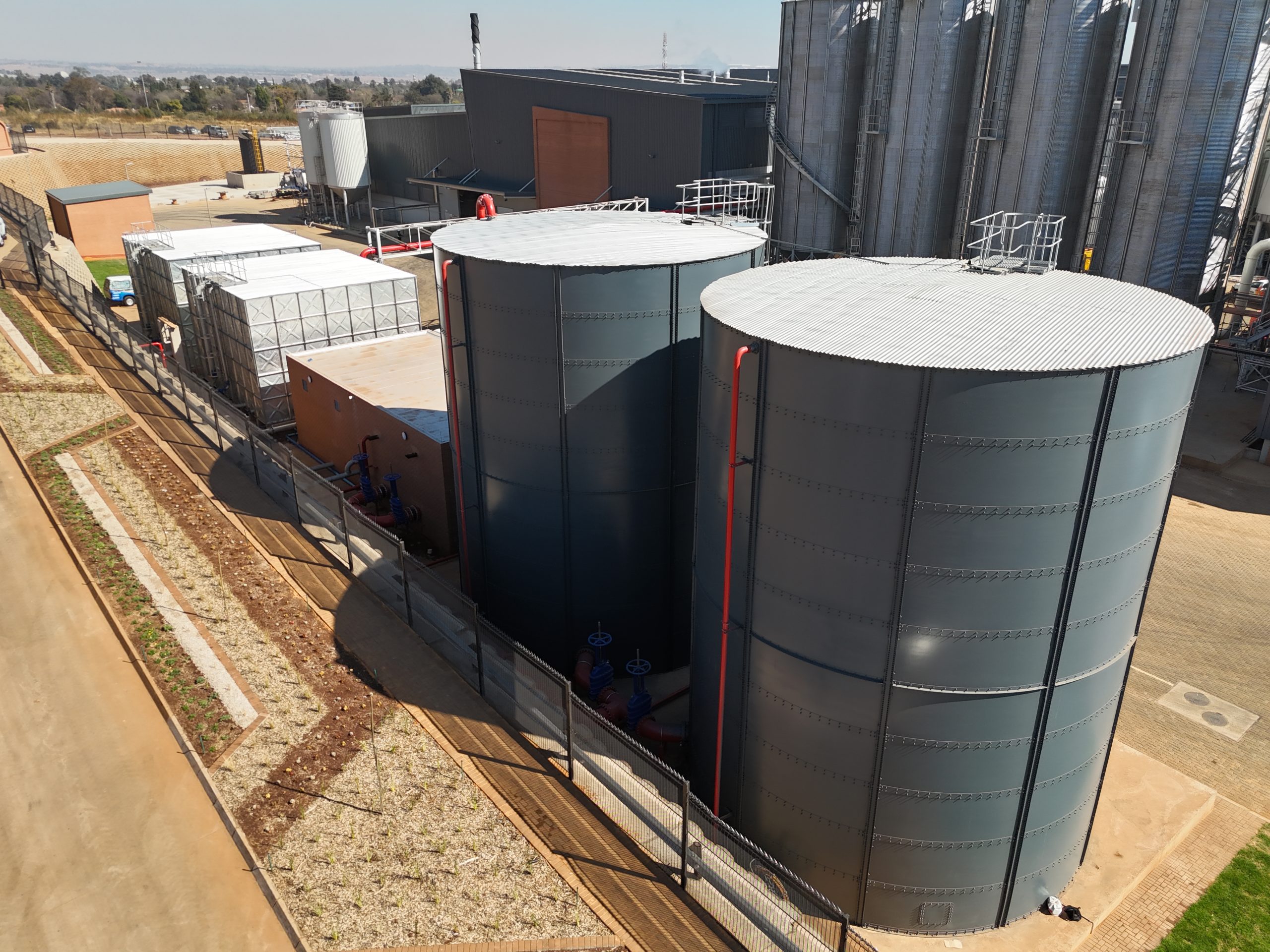 Videx round water storage tanks installation