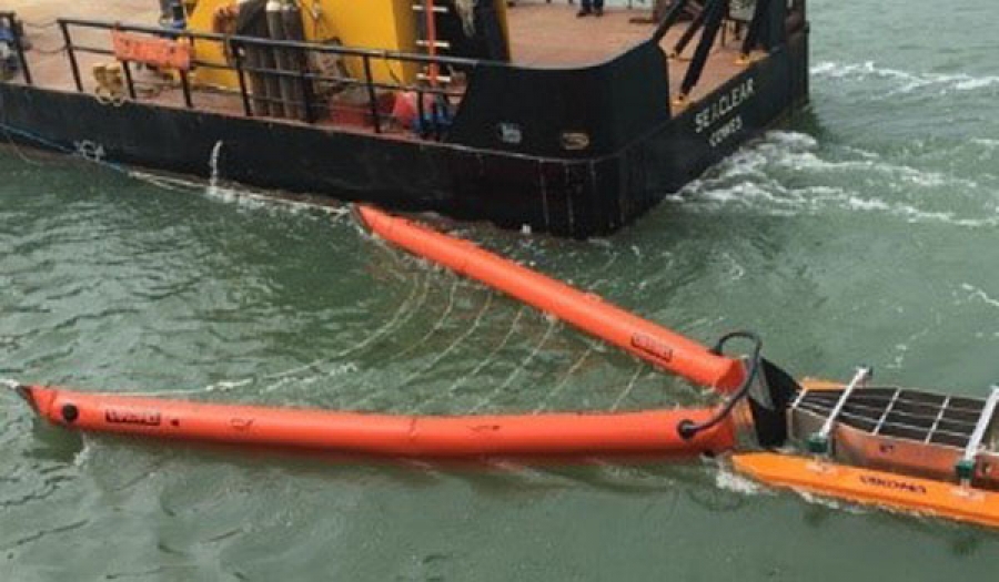 Eastern Cape Water Solutions Oilspill booms bladder towable